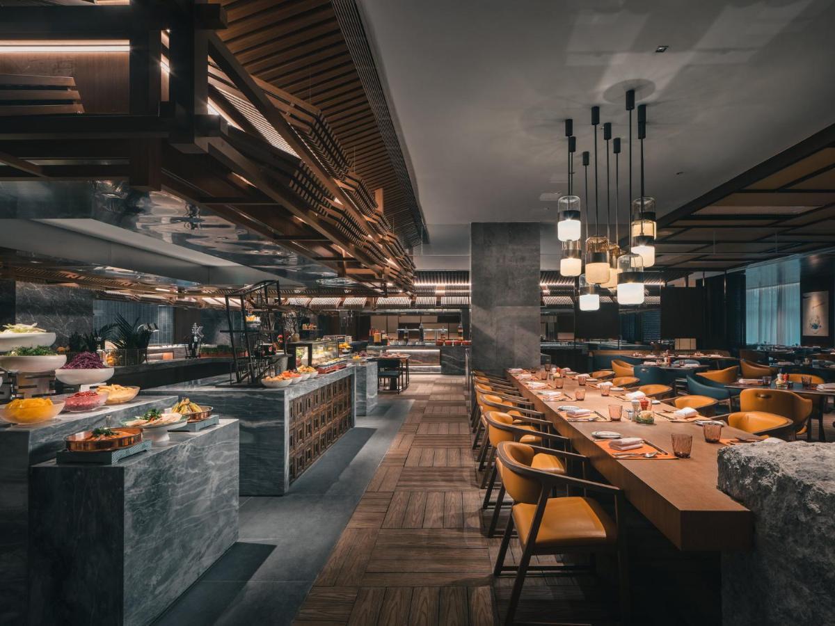 Hualuxe Kunshan Huaqiao By Ihg - F1 Racing Preferred Hotel Экстерьер фото